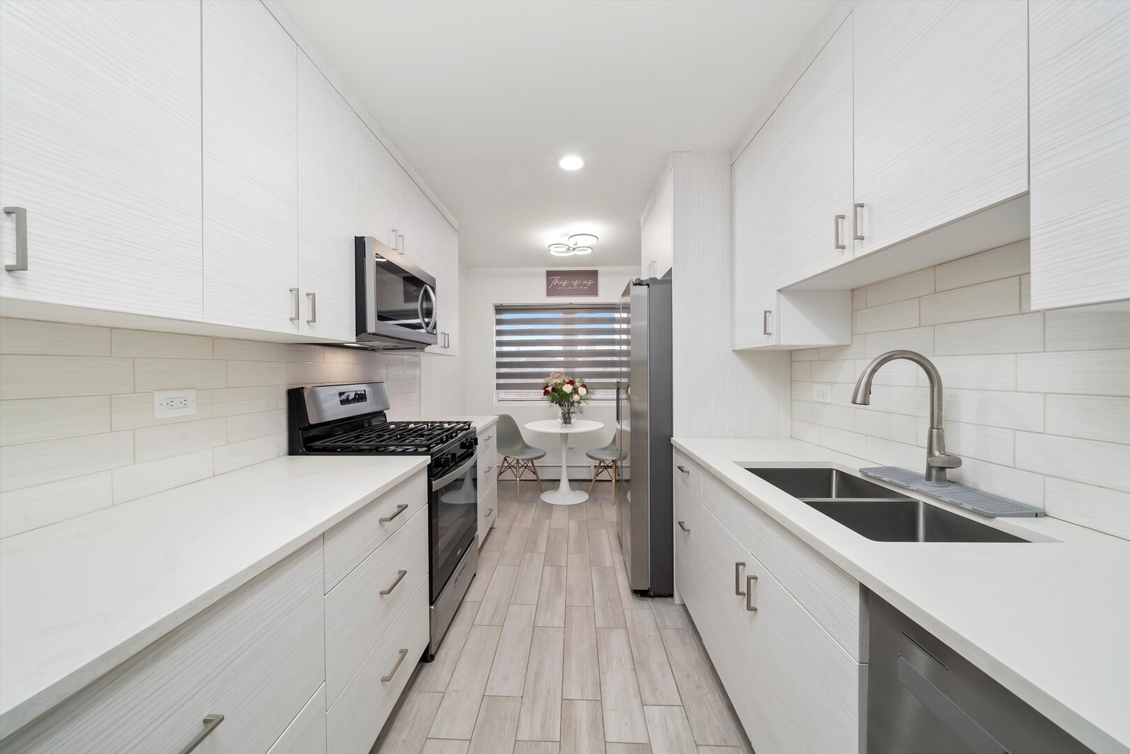 415 S Maple Avenue #202, Oak Park, IL
