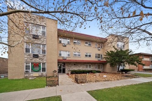 415 S Maple Avenue #202, Oak Park, IL