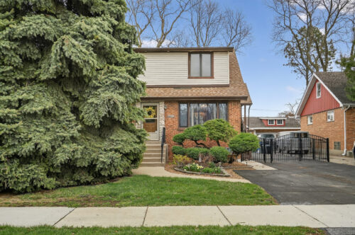 8021 S Lavergne Avenue, Burbank, IL