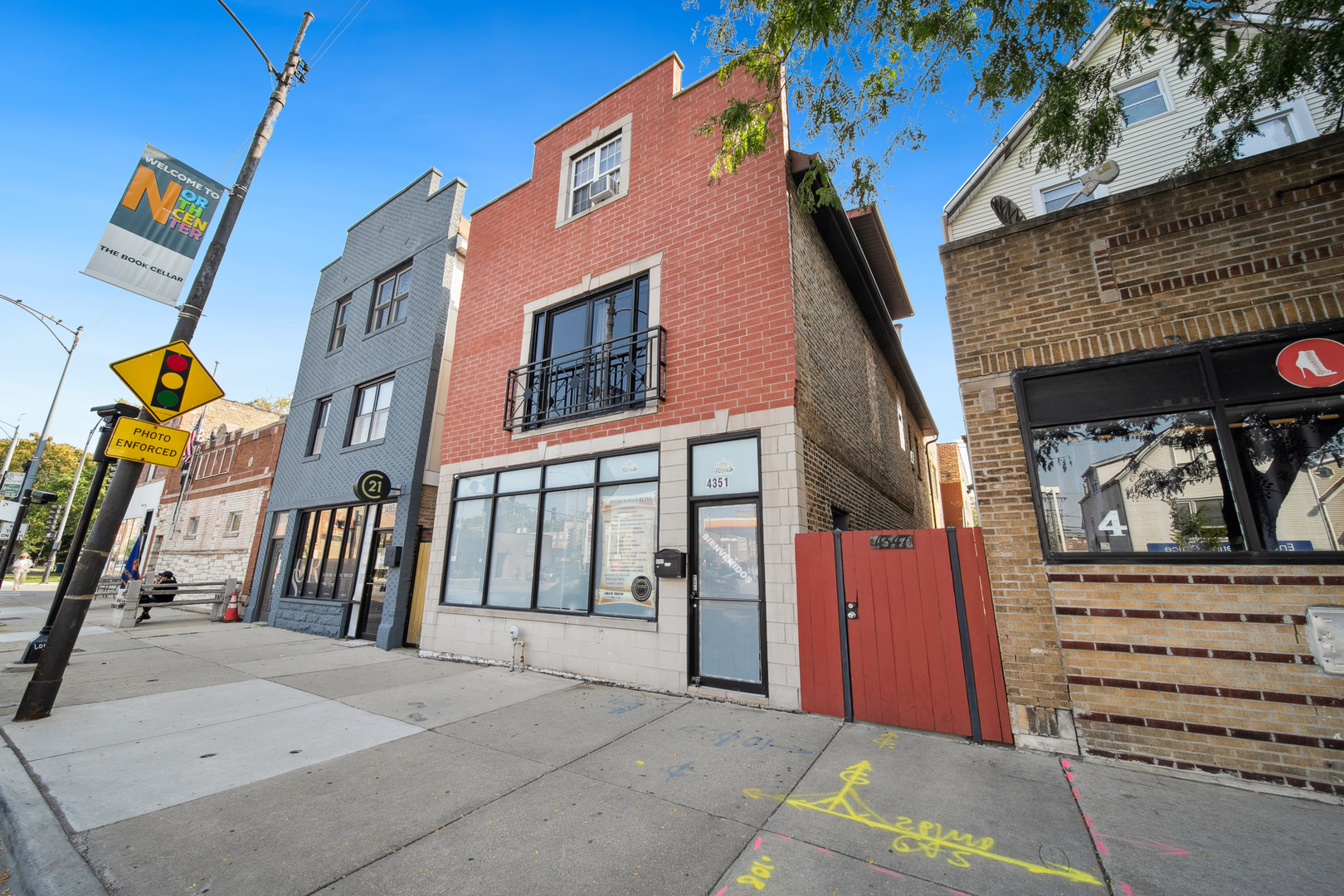 4351 N Western Avenue, Chicago, IL