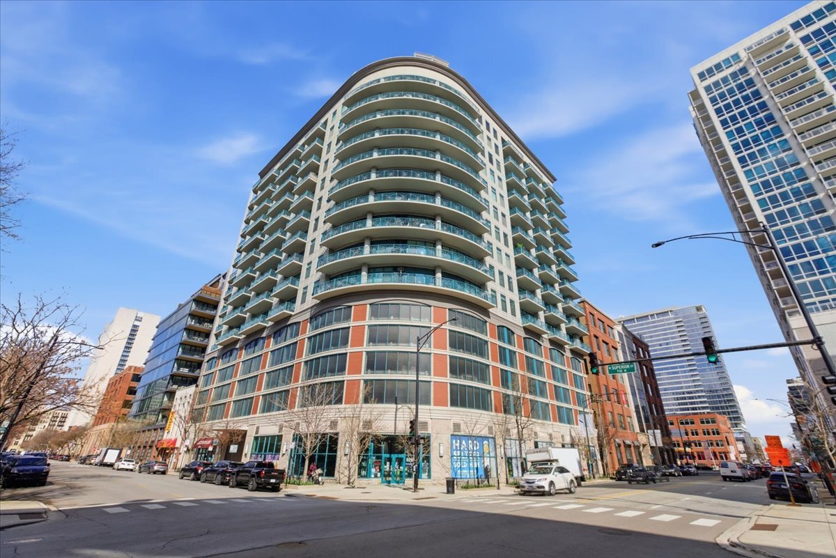 340 W SUPERIOR Street #1601, Chicago, IL