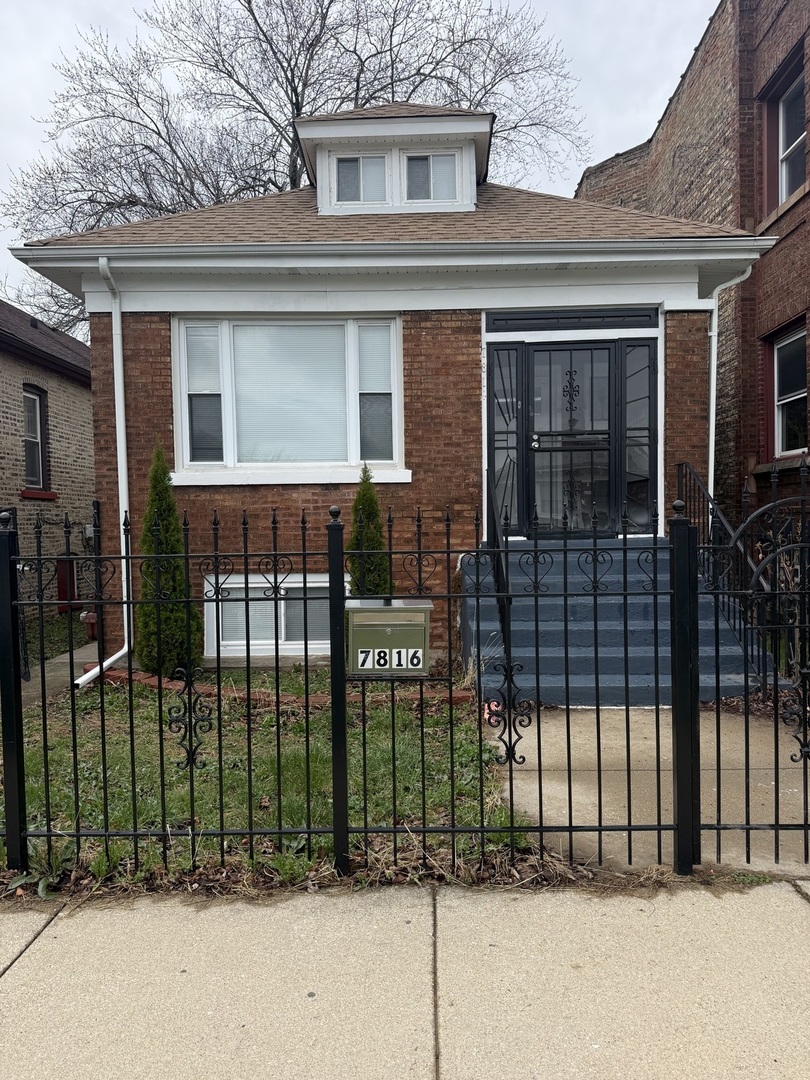 7816 S Hermitage Avenue, Chicago, IL