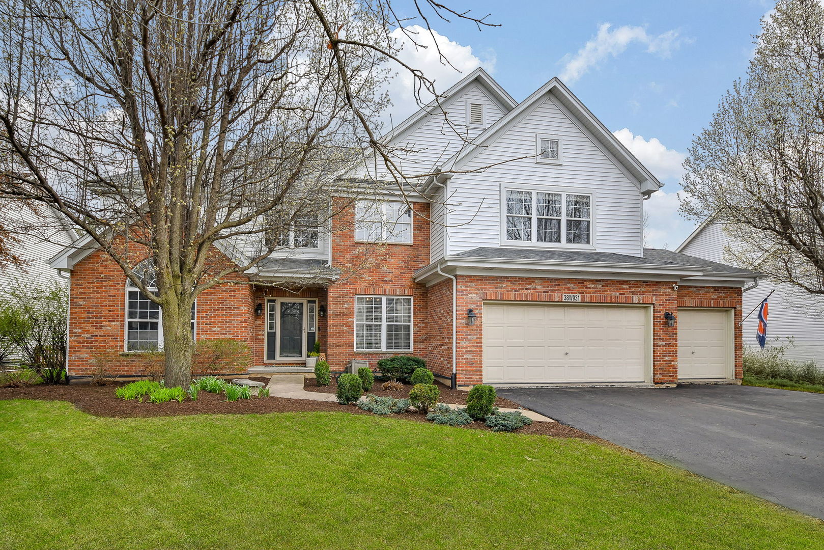 38W931 McNair Drive, Geneva, IL