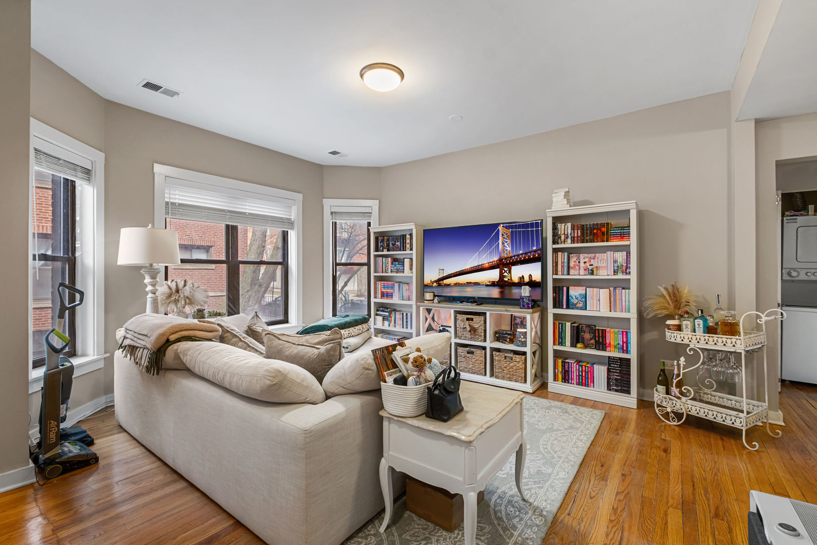 901 W Cornelia Avenue #1N, Chicago, IL