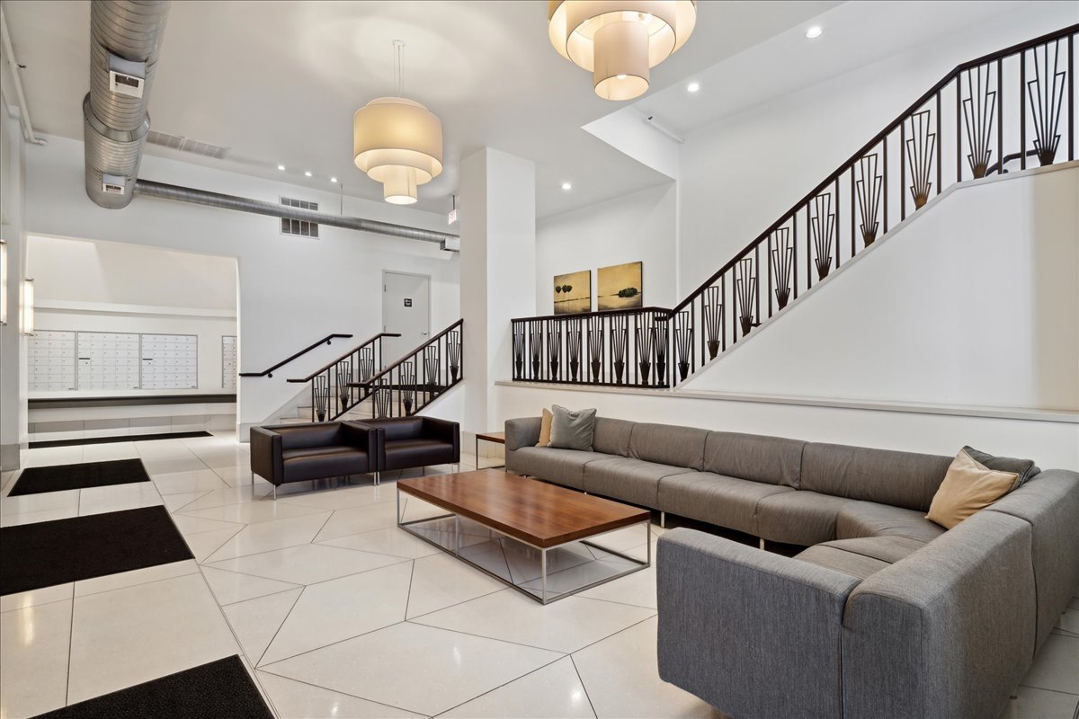 758 N Larrabee Street #519, Chicago, IL