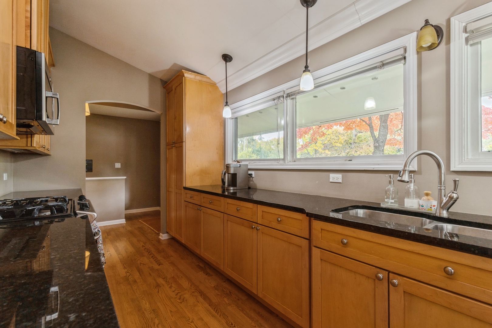 505 S Butterfield Road, Libertyville, IL