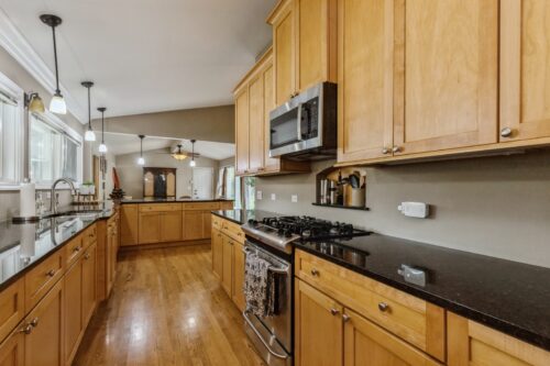 505 S Butterfield Road, Libertyville, IL