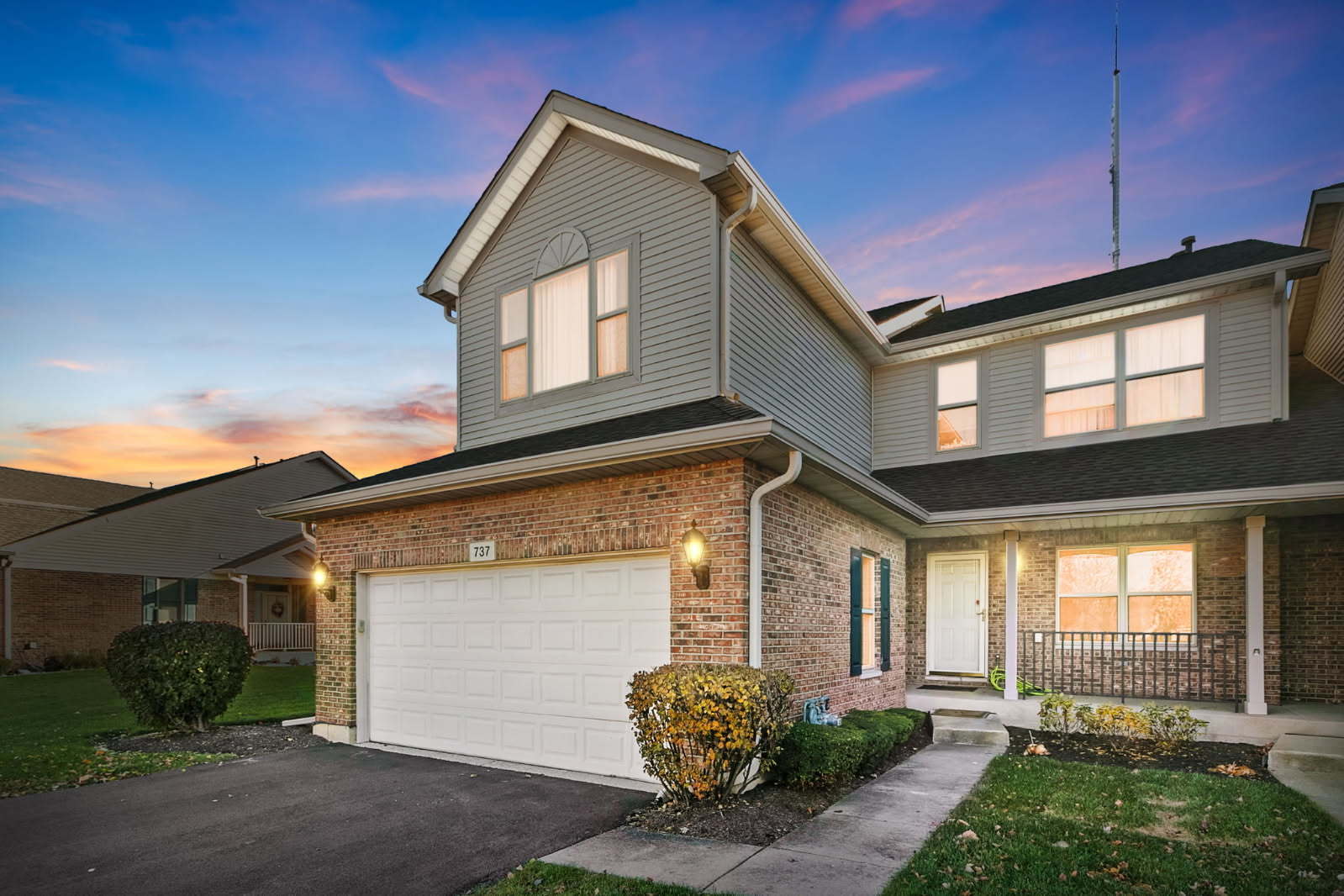 737 W St Johns Place, Addison, IL