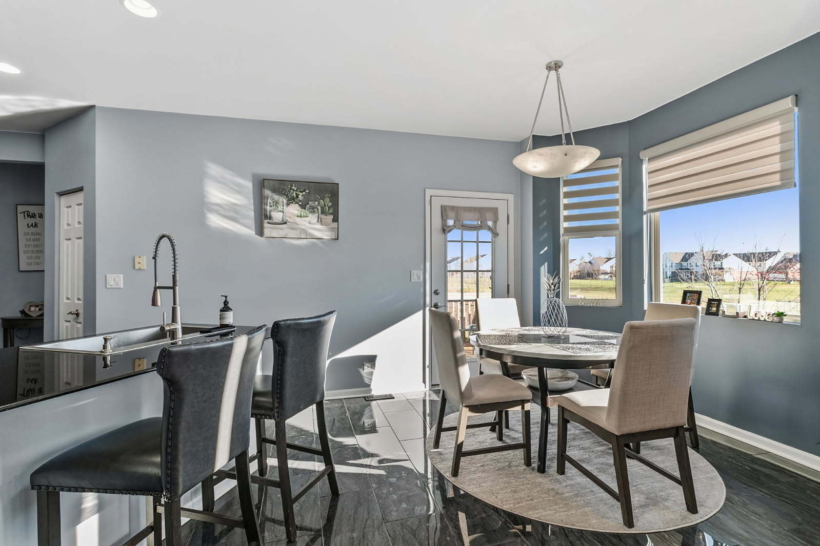 737 W St Johns Place, Addison, IL