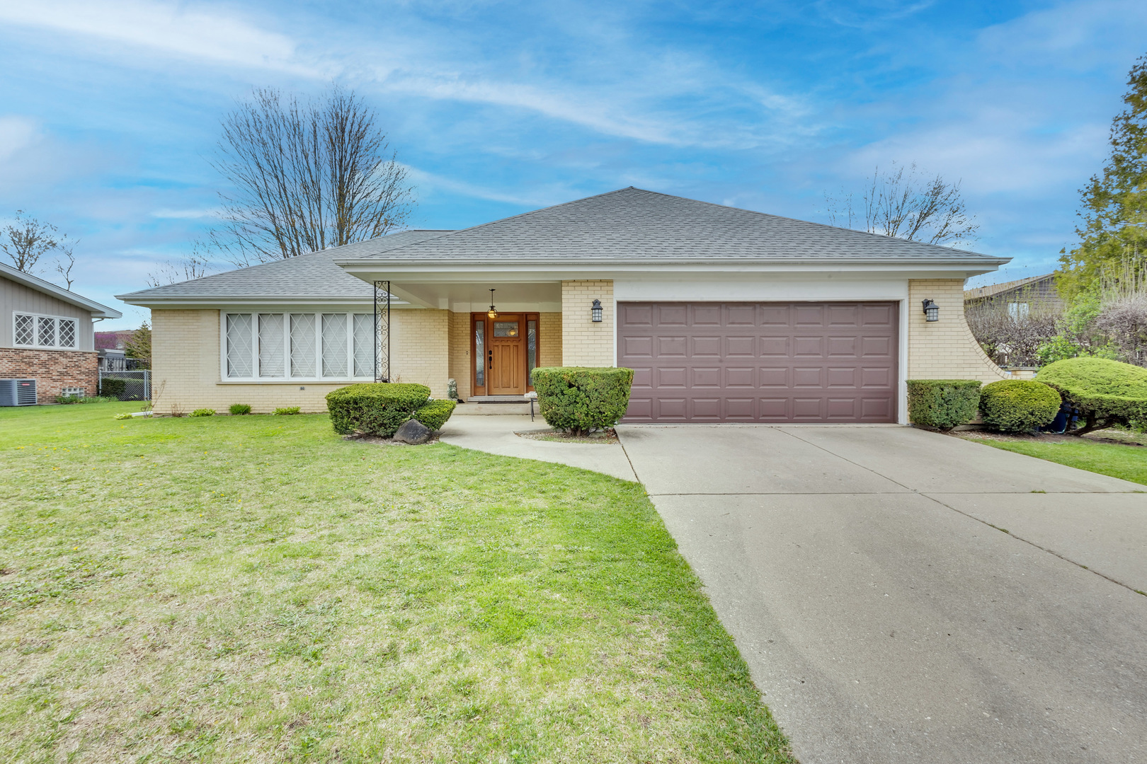 730 Castlewood Lane, Deerfield, IL