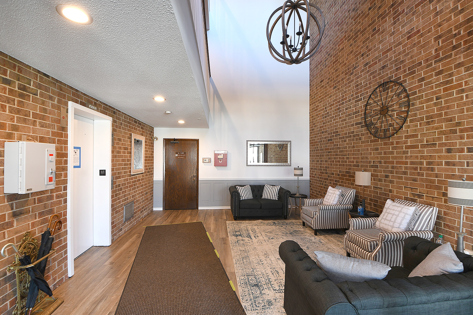 7737 W GOLF Drive #303, Palos Heights, IL