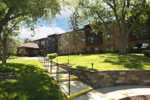 7737 W GOLF Drive #303, Palos Heights, IL