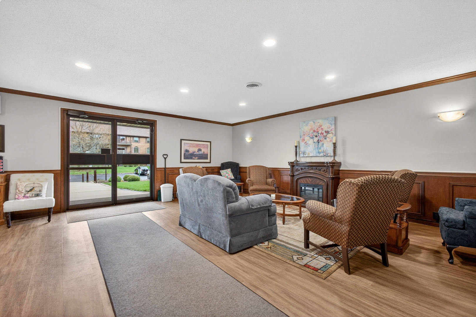 1360 Kimberly Ridge Road #209, Bettendorf, IA