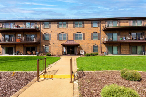 1360 Kimberly Ridge Road #209, Bettendorf, IA