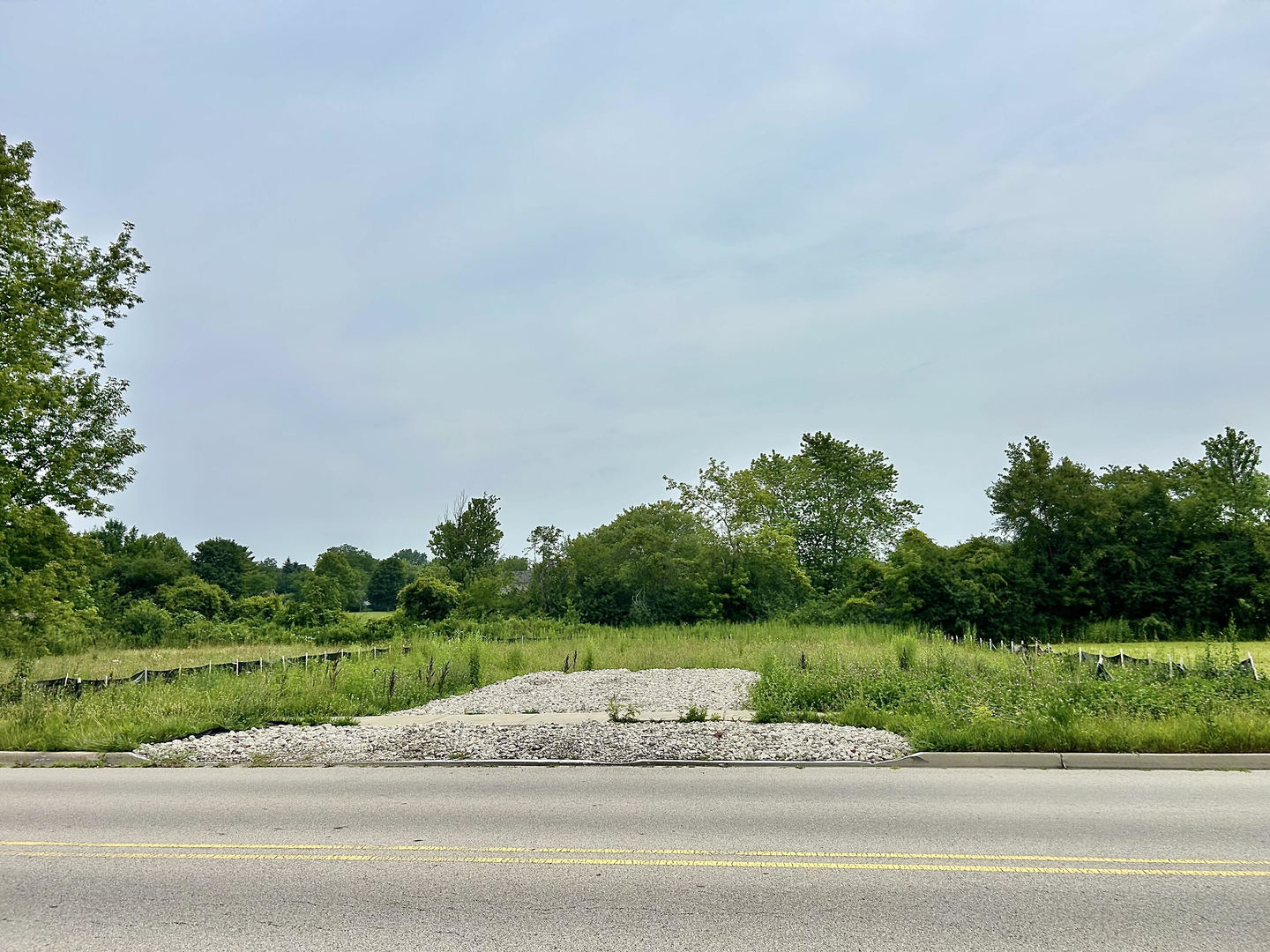 963 Belle Plaine Avenue, Gurnee, IL