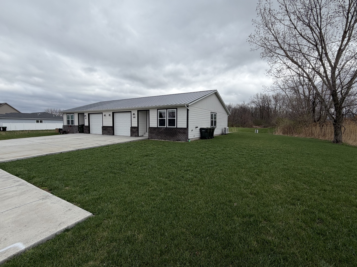 1099 Madison Avenue, Braidwood, IL