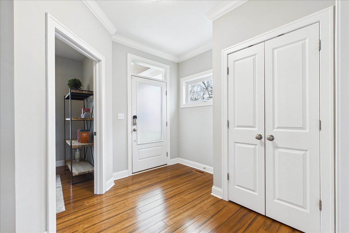 811 Michigan Street, Wheaton, IL