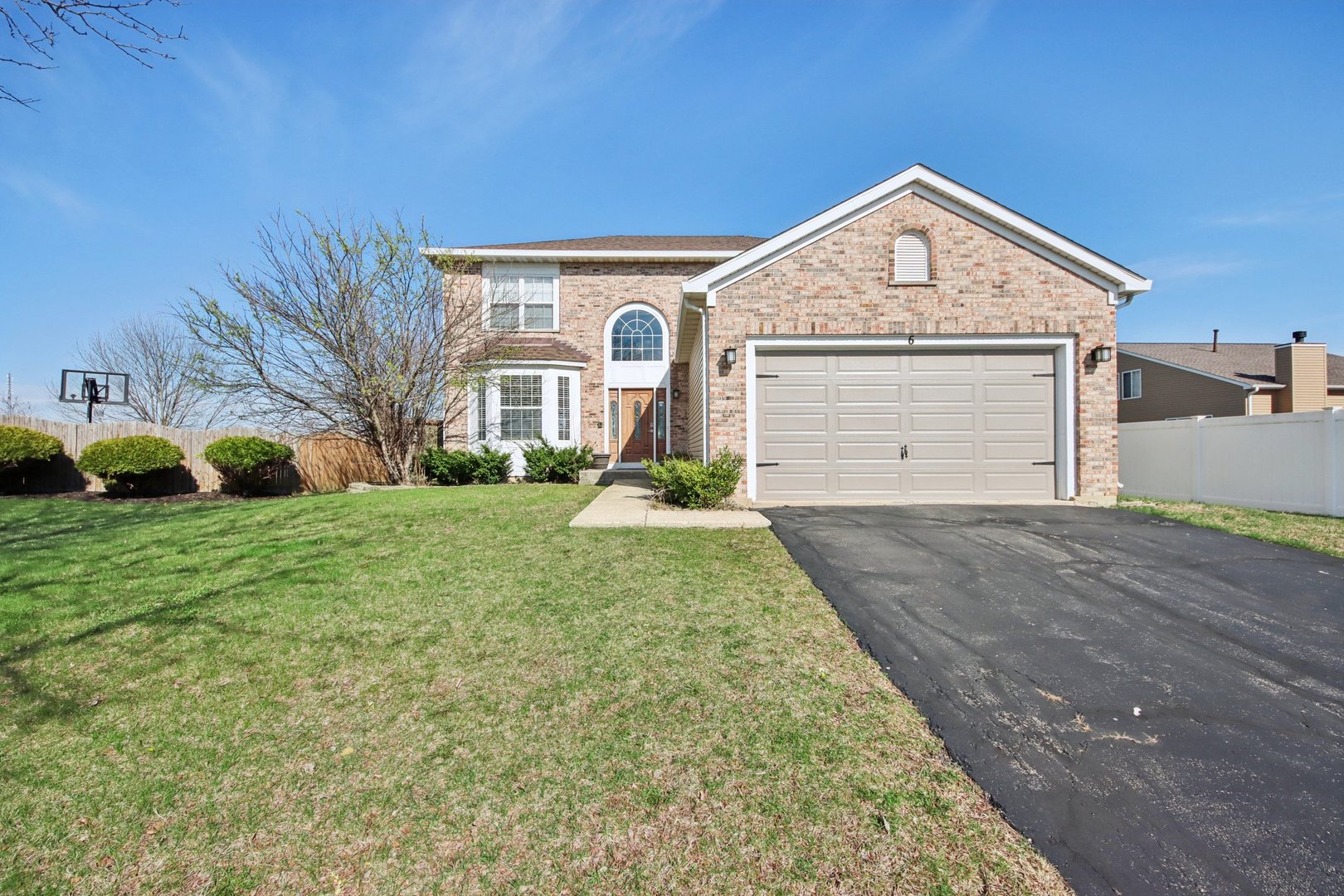6 Kingsbrooke Court, Bolingbrook, IL