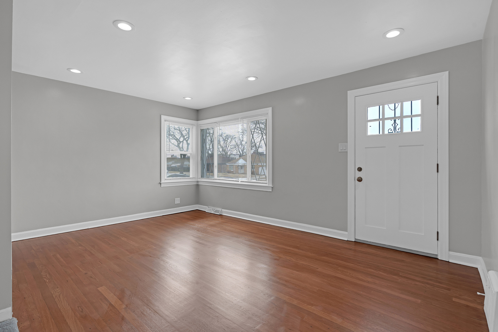 343 Frederick Avenue, Bellwood, IL