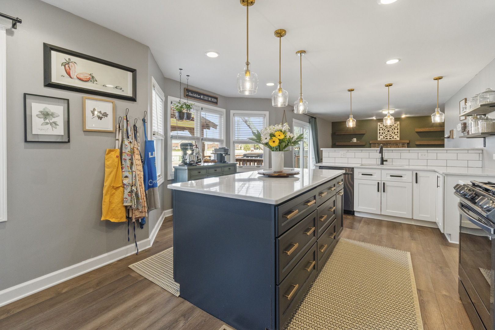 946 Pin Oak Circle, Cary, IL