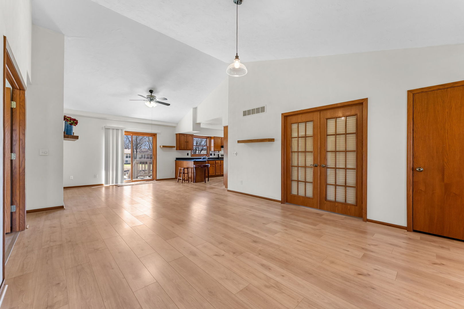 3455 W Harbor Drive, Bettendorf, IA