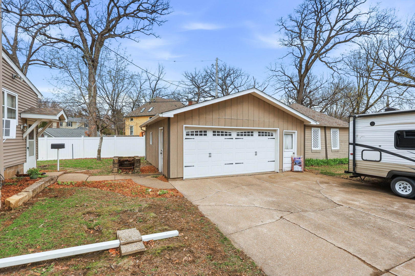 1587 34th Avenue, Moline, IL