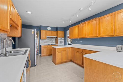 1120 N Brainard Street, Naperville, IL