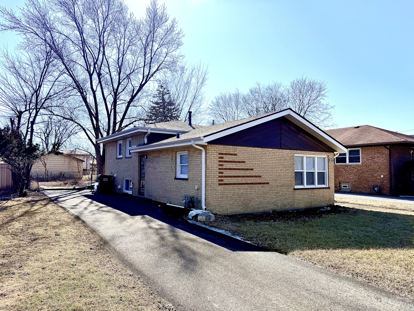 2217 W 156th Place, Markham, IL