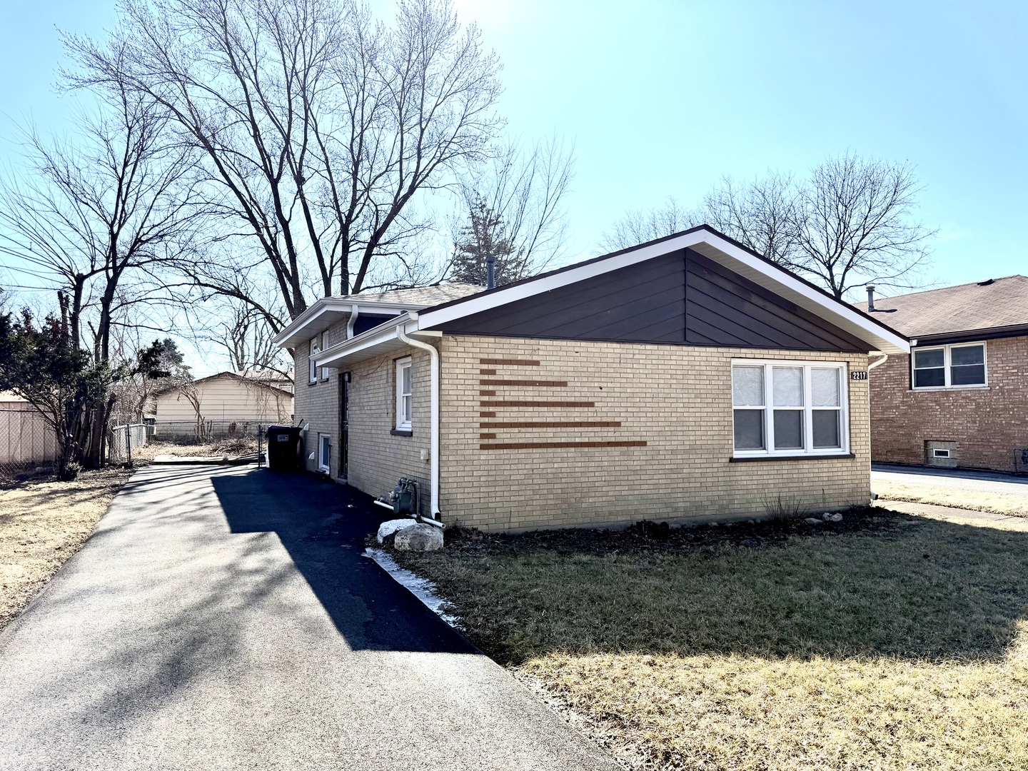 2217 W 156th Place, Markham, IL