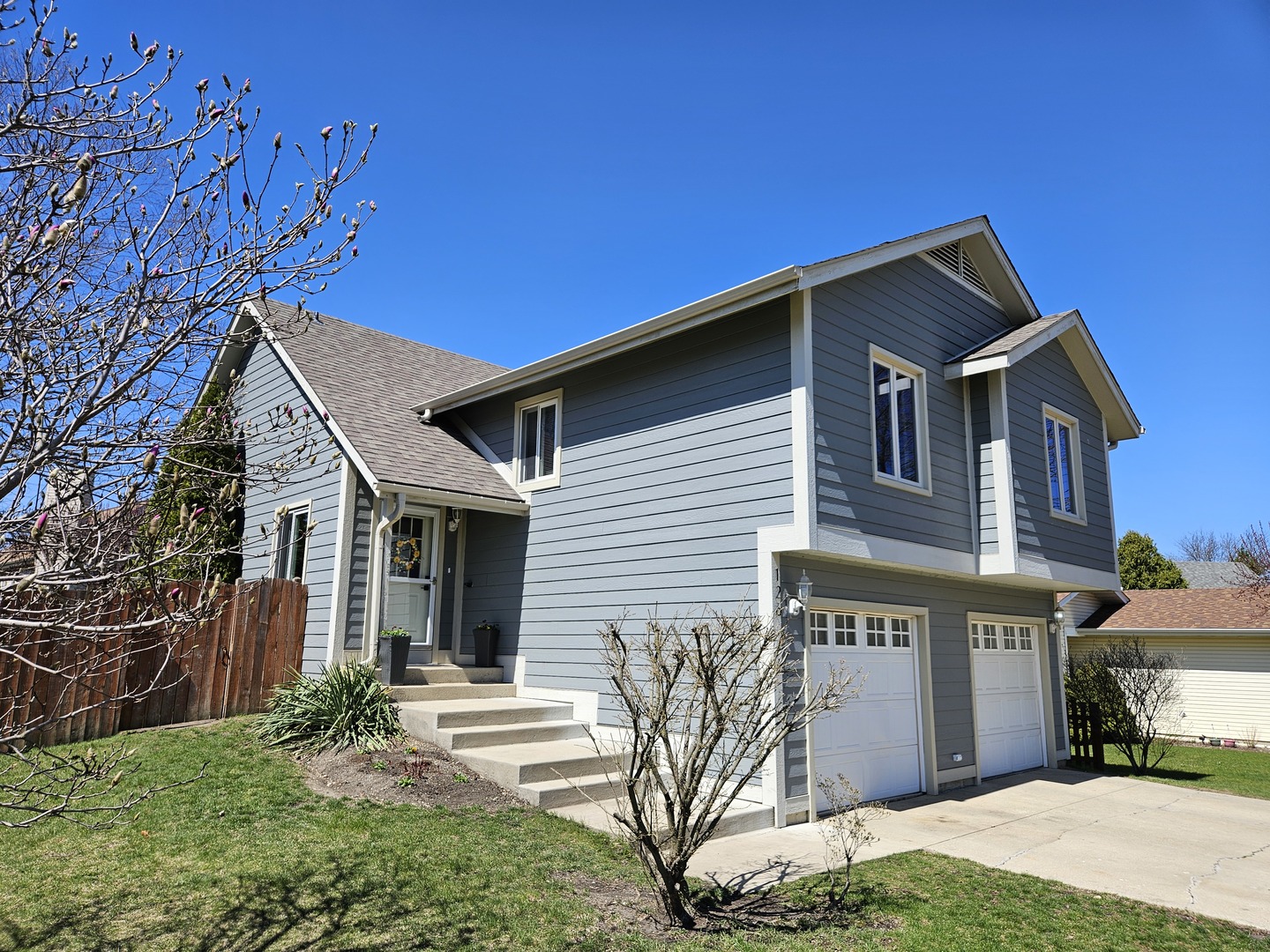 126 Borris Circle, Streamwood, IL