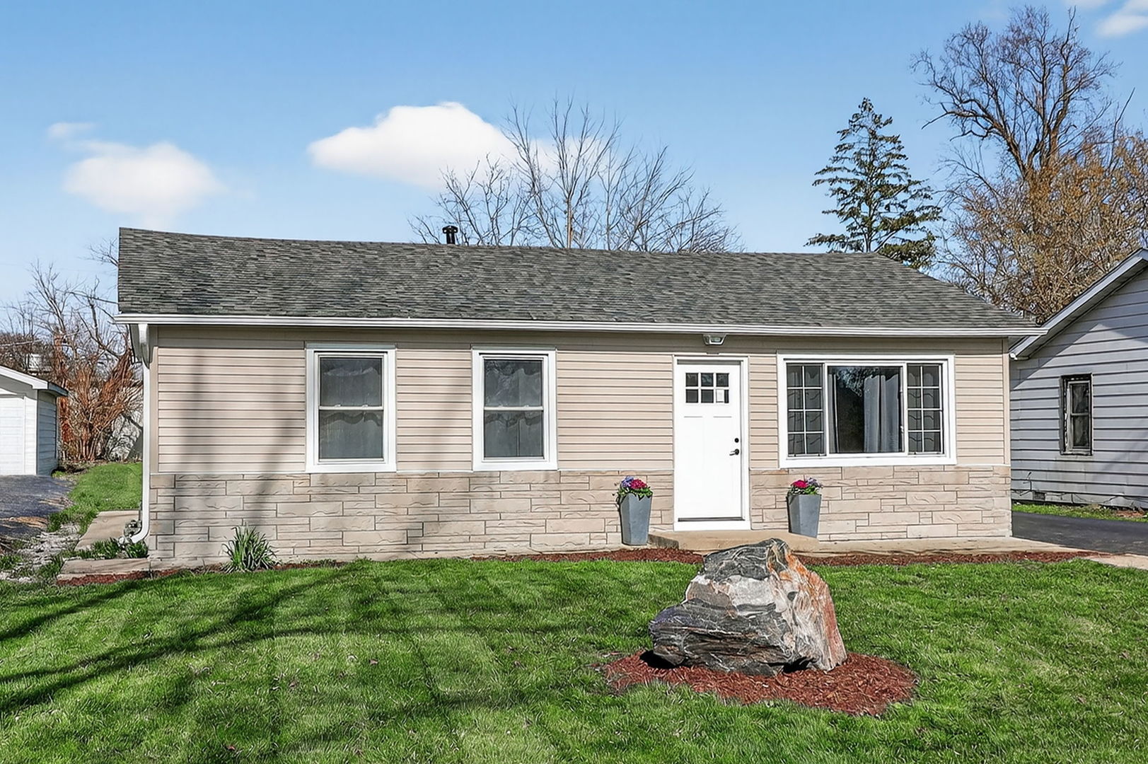 204 Mound Street, Willow Springs, IL