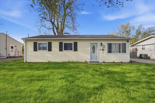 403 Sunset Drive, Leroy, IL