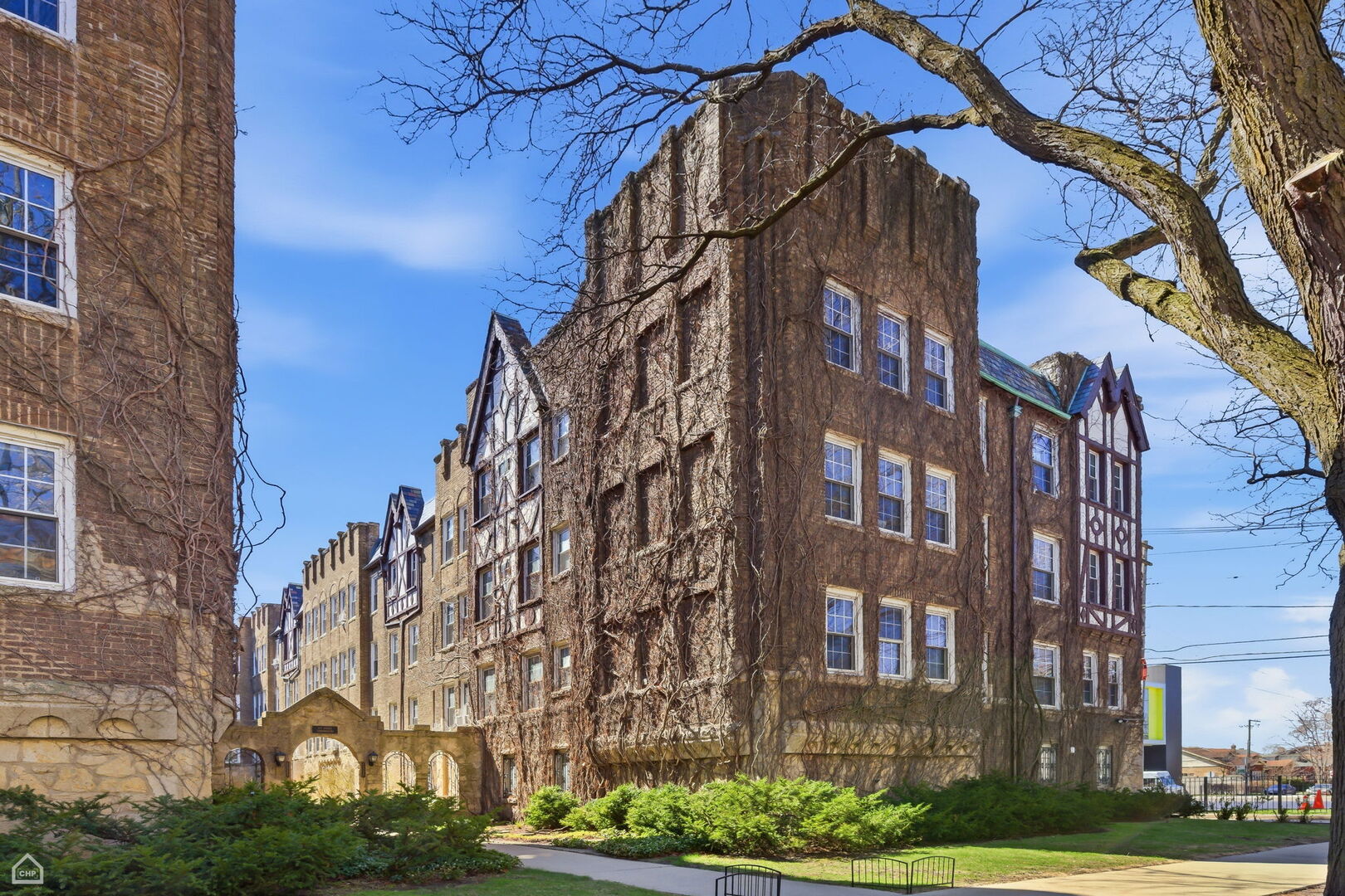 2331 W Farwell Avenue #3N, Chicago, IL