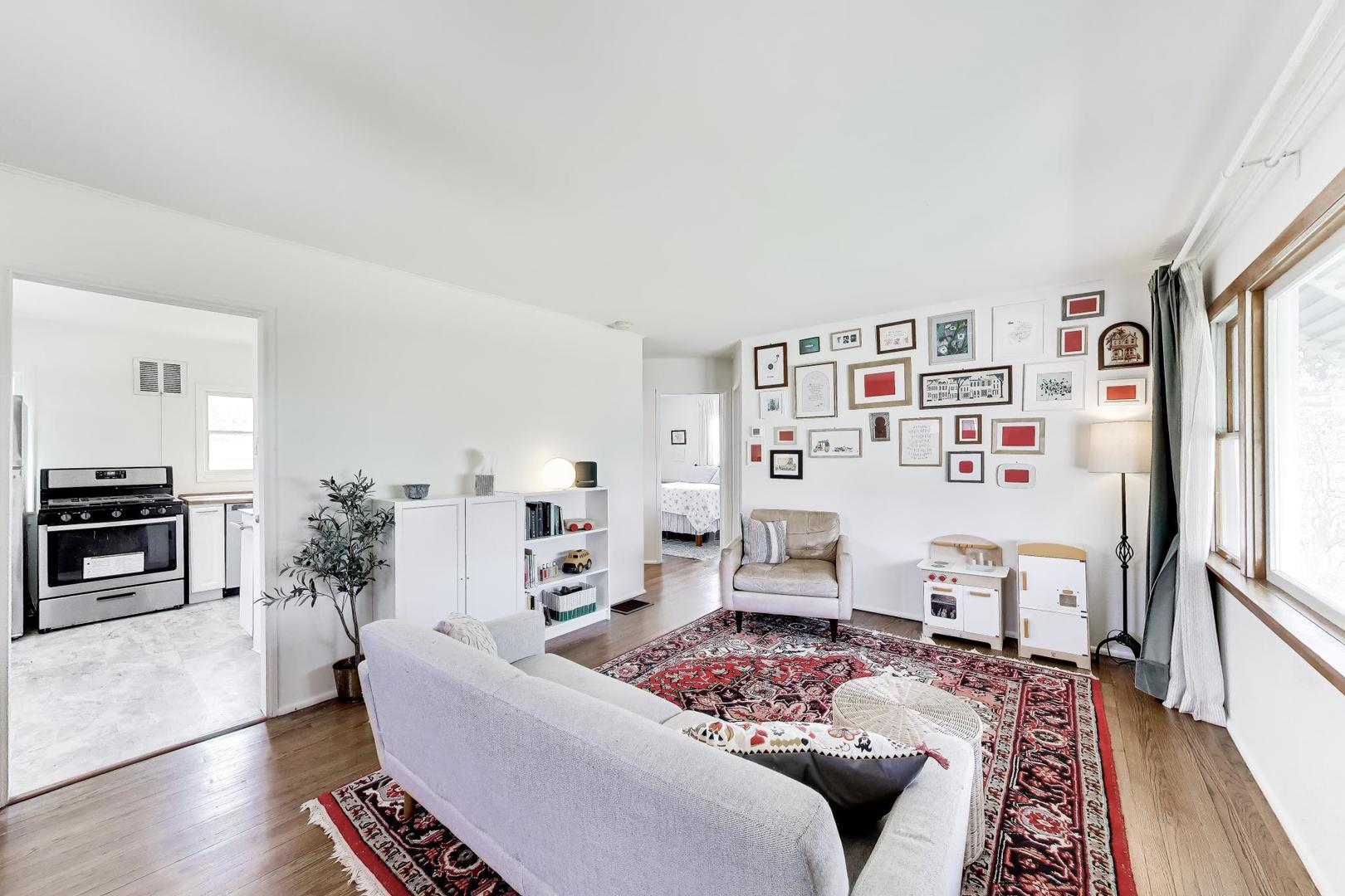 825 S Grace Street, Lombard, IL