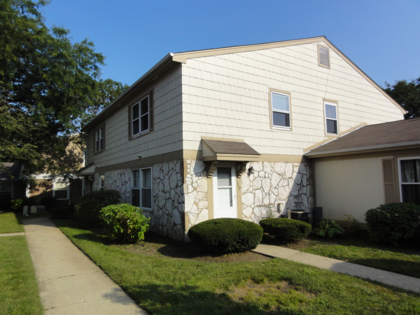 362 Farmington Lane, Vernon Hills, IL
