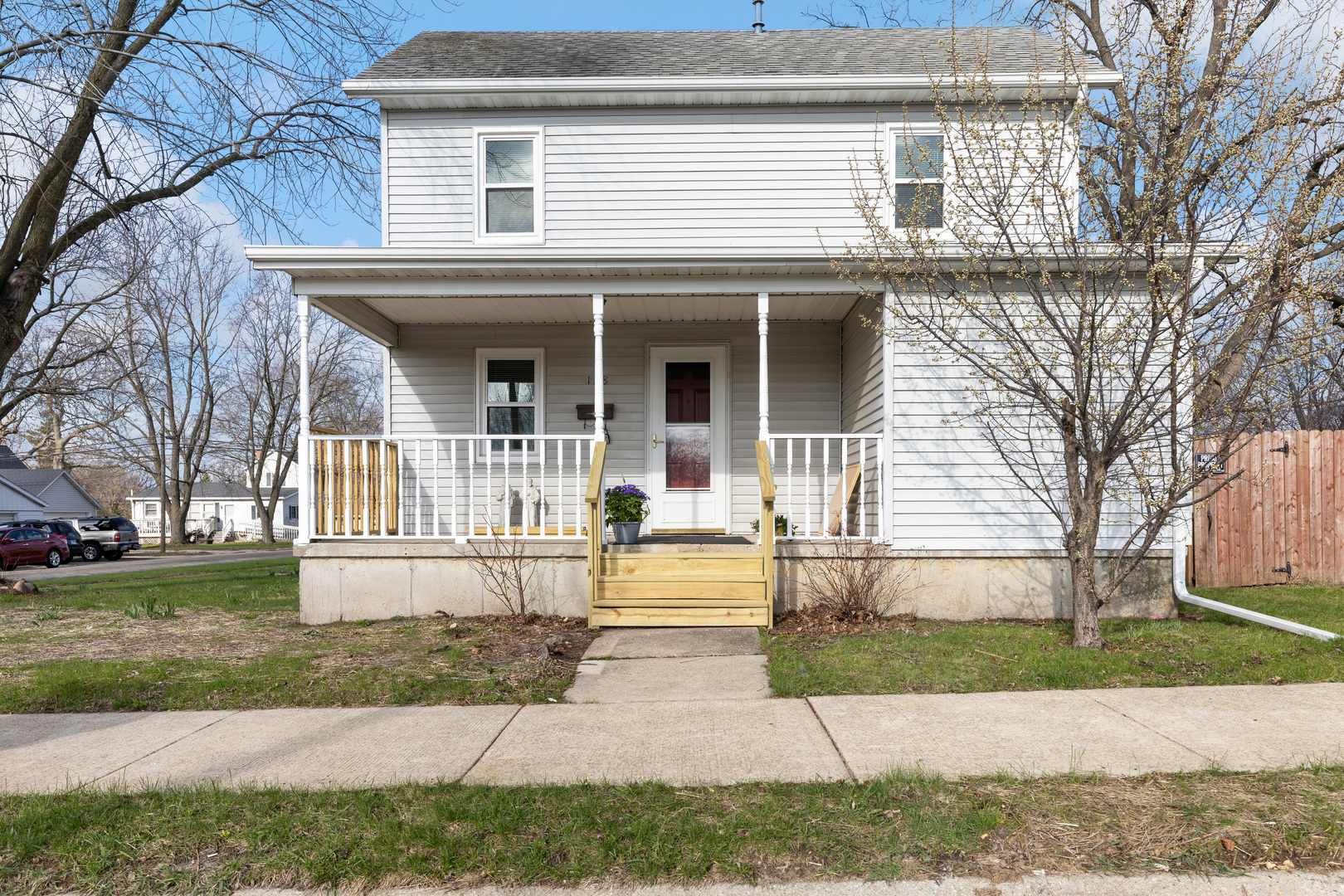 128 S 8th Street, Rochelle, IL