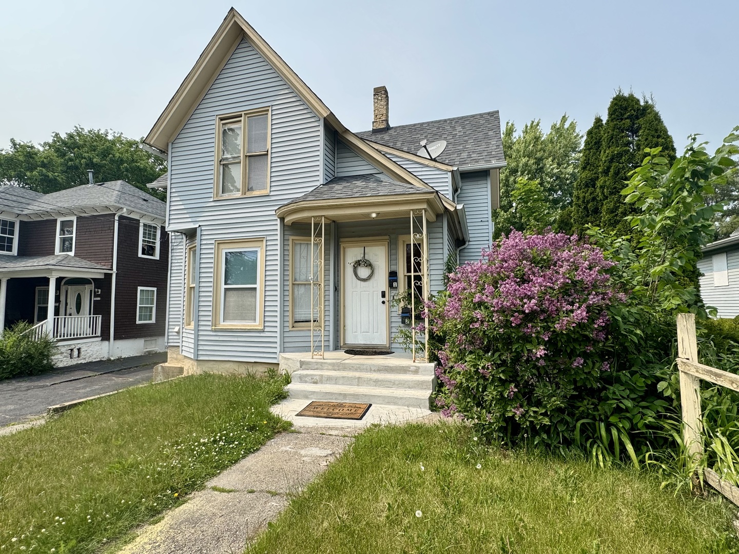 370 Bent Street #1, Elgin, IL