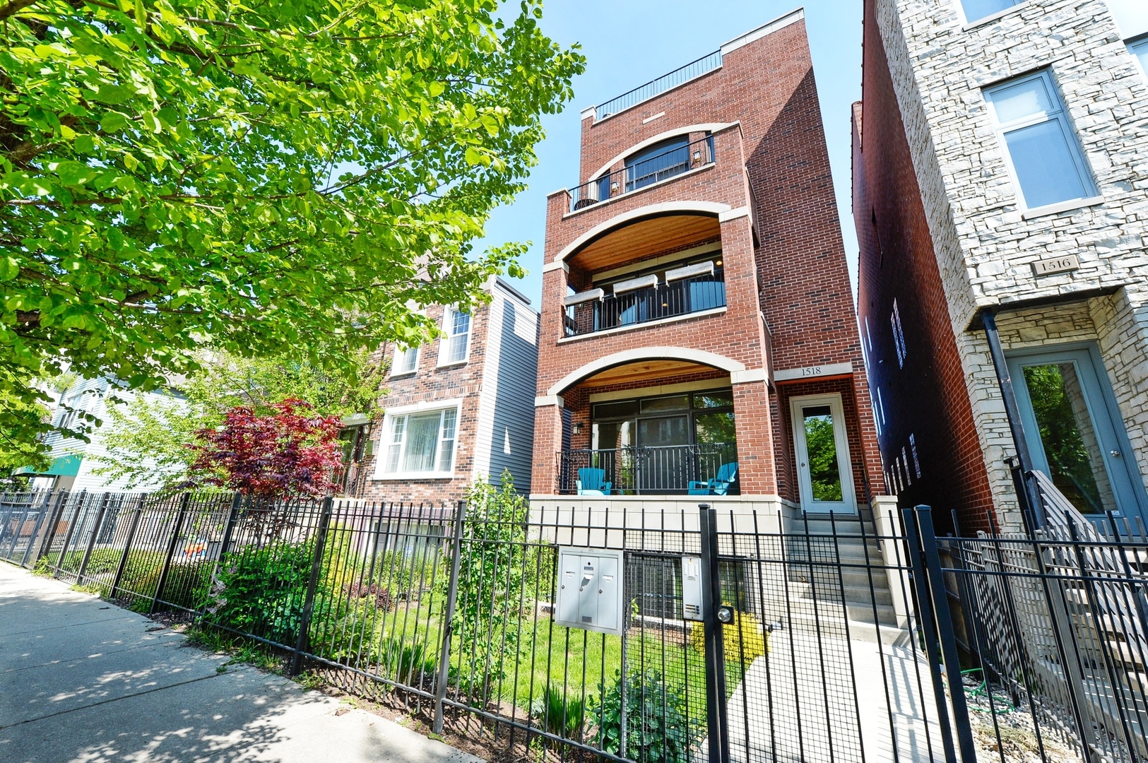 1518 W Chestnut Street #2, Chicago, IL