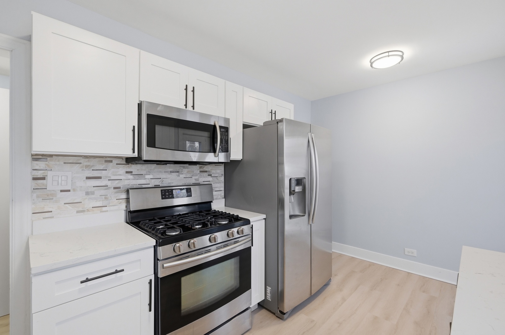 18037 Ridgewood Avenue, Lansing, IL