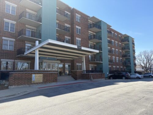 9355 Irving Park Road #402, Schiller Park, IL
