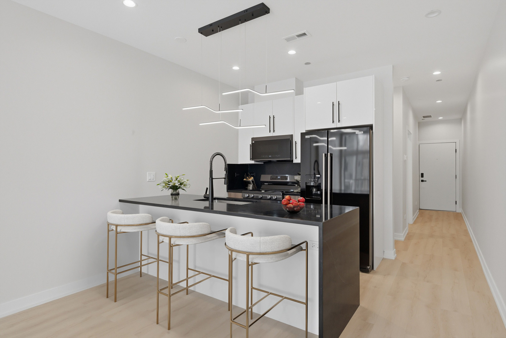 1355 N Western Avenue #3D, Chicago, IL