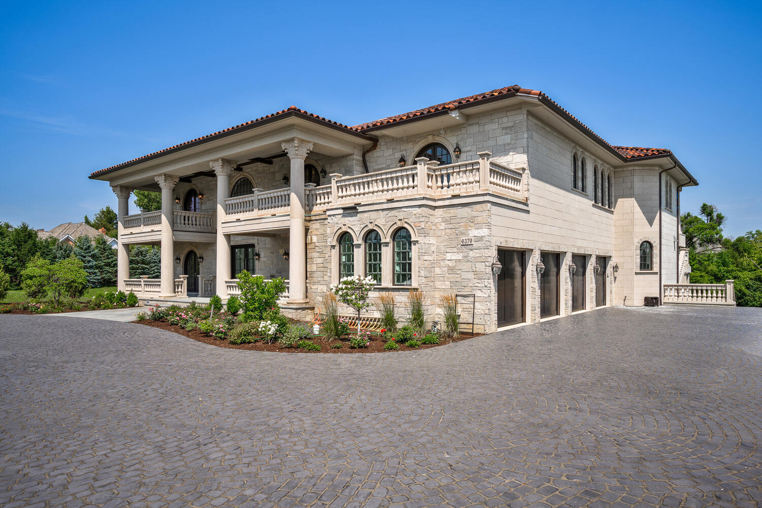 6413 S County Line Road, Burr Ridge, IL