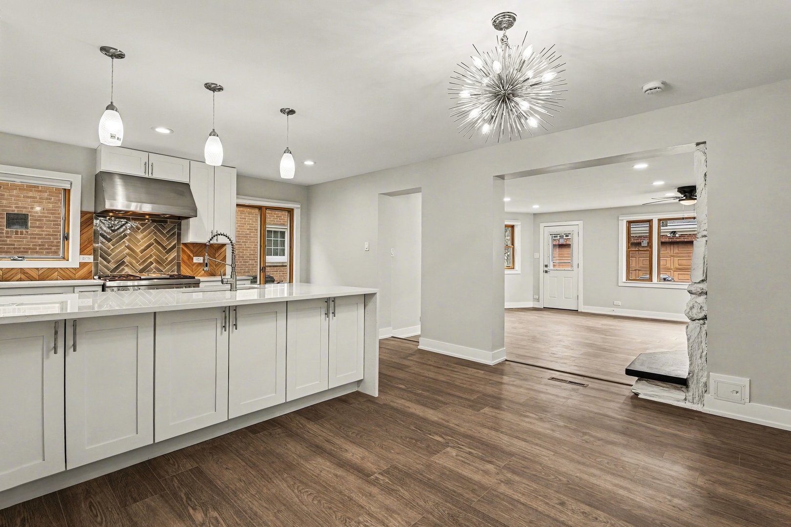 538 N Broadway Avenue, Park Ridge, IL