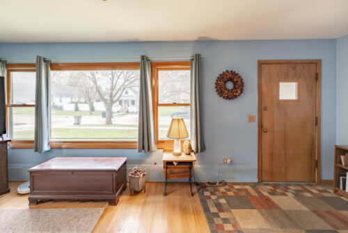 63 S Union Street, Elgin, IL