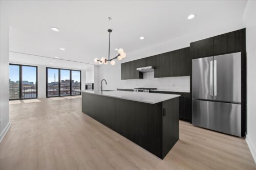 1801 W Grand Avenue #401, Chicago, IL