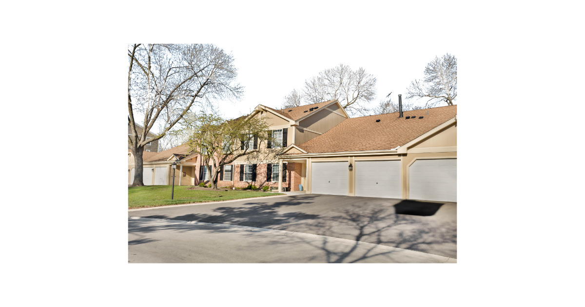 136 Wolcott Court #N1, Schaumburg, IL
