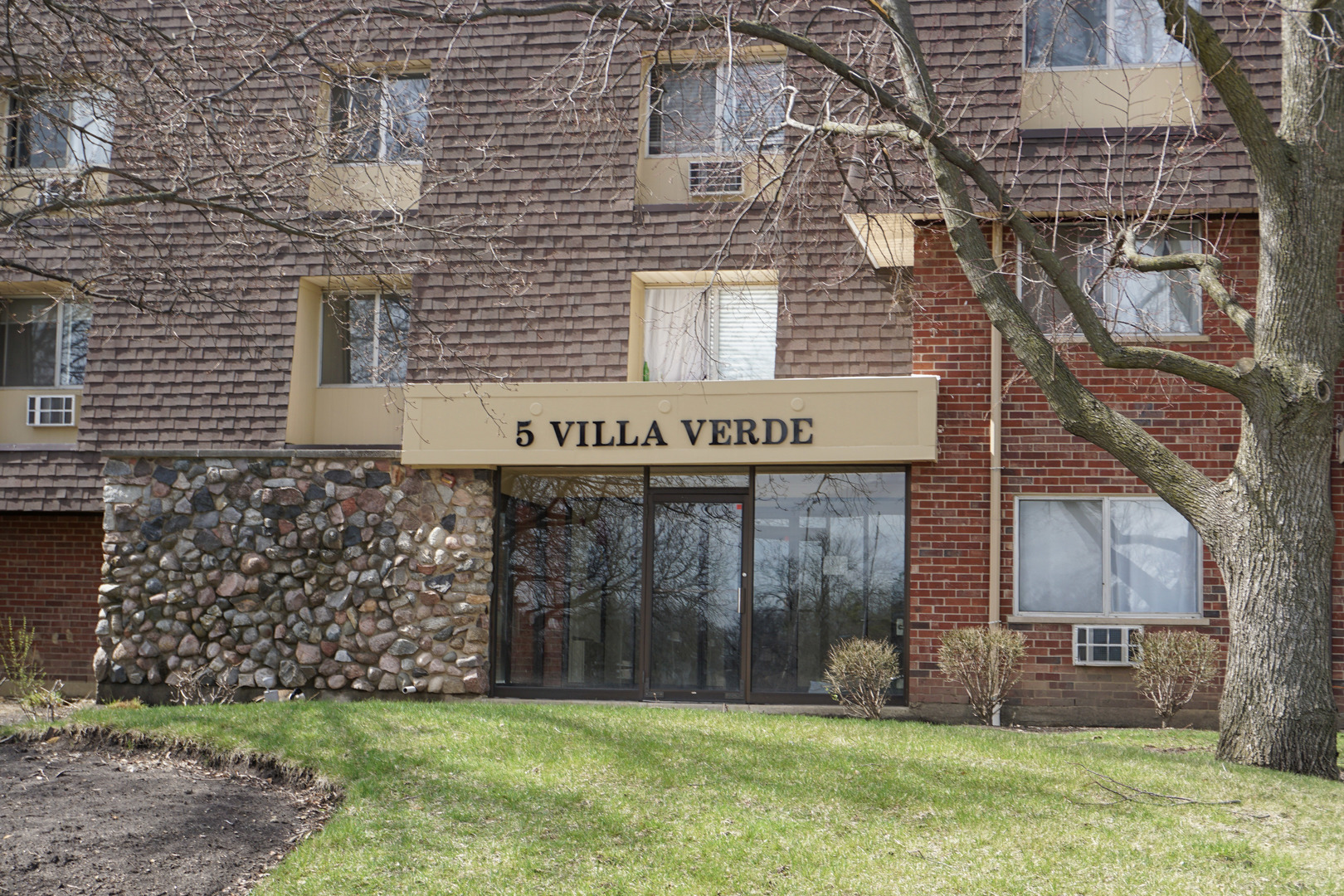 5 Villa Verde Drive #115, Buffalo Grove, IL