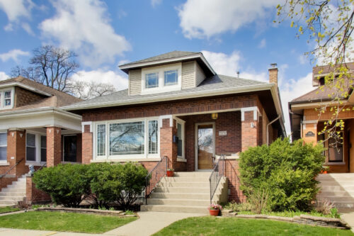 5814 N Sacramento Avenue, Chicago, IL