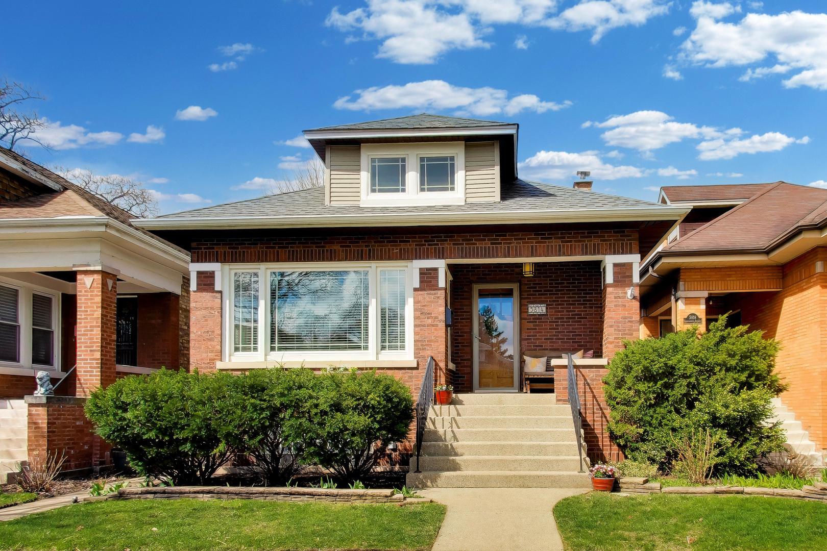 5814 N Sacramento Avenue, Chicago, IL