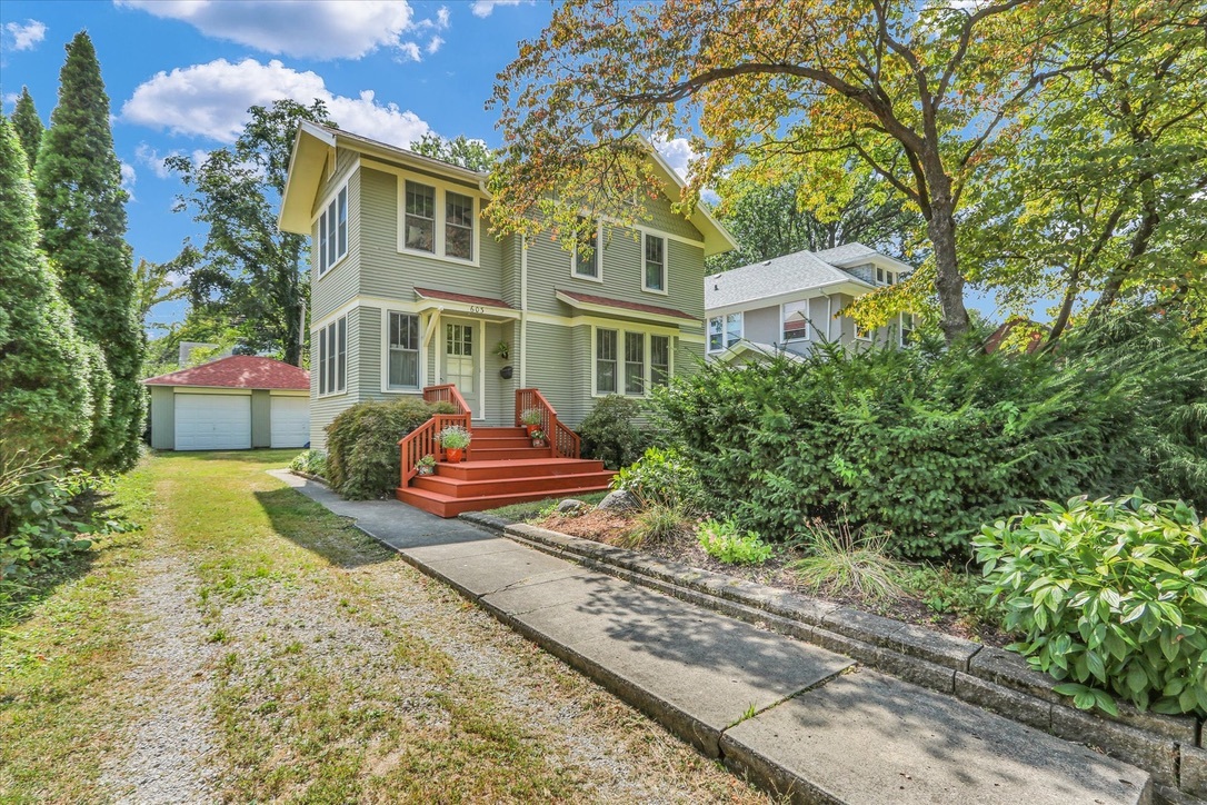 603 W Indiana Avenue, Urbana, IL